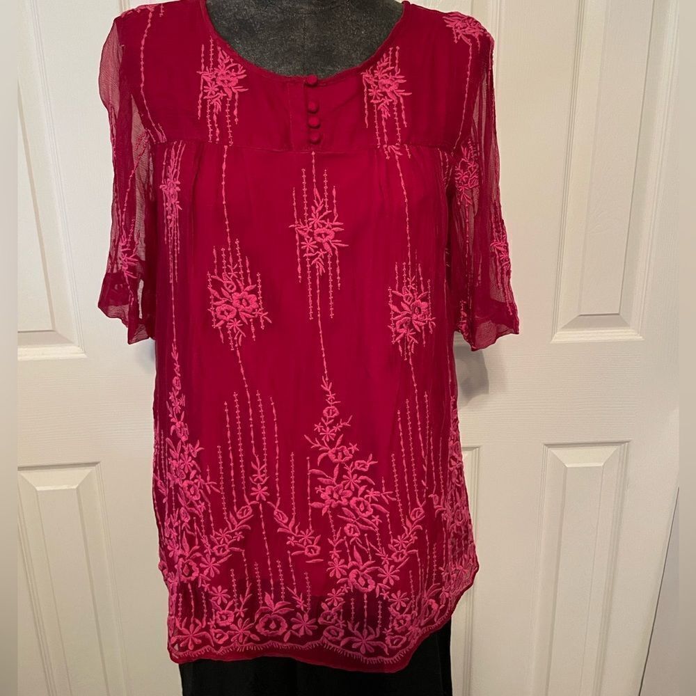 Sundance Deep Fuschia/Red Tunic blouse with pink embroidery Size Medium Petite